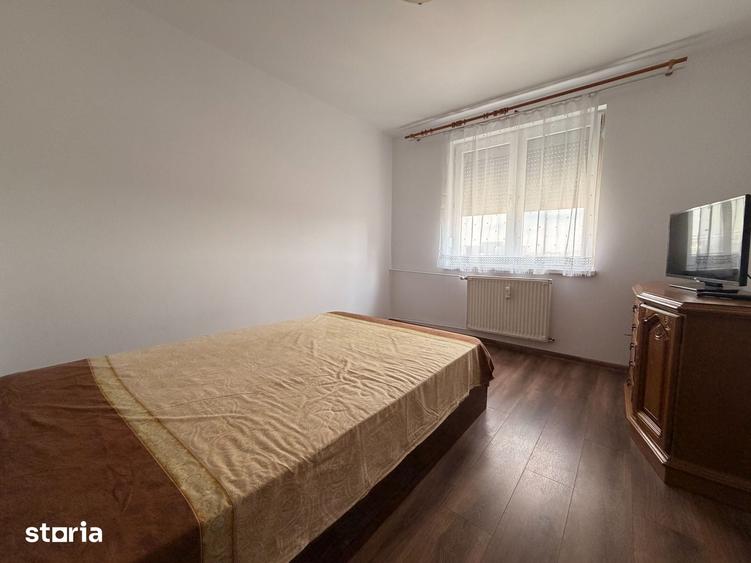 Apartament cu 3 camere în Crângași