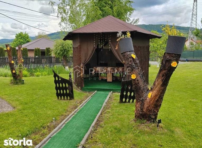 Hotel/Pensiune, de 368 mp, în Săcădat