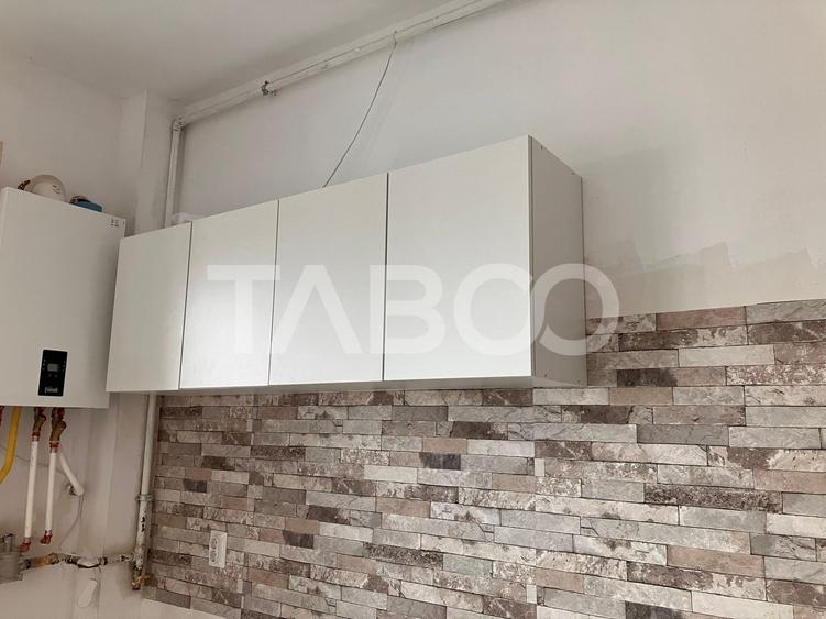 Apartament cu 2 camere semidecomandat, mobilat în Florești