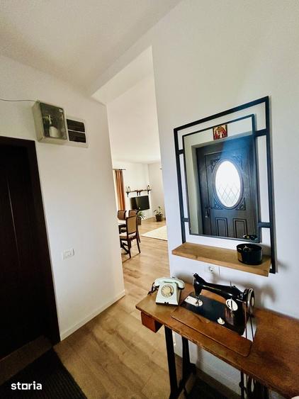Casă cu 4 camere cu Teren 320 Mp în Dumbrăvița