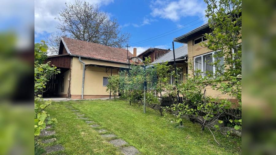 Casă individuală cu 3 camere cu Canalizare în Dej