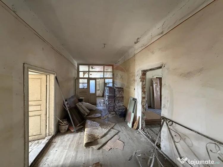 Spațiu comercial, de 350 mp, în Ultracentral