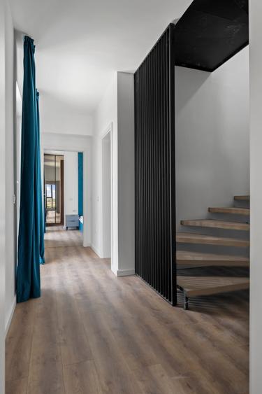 Penthouse cu 3 camere decomandat în Bragadiru