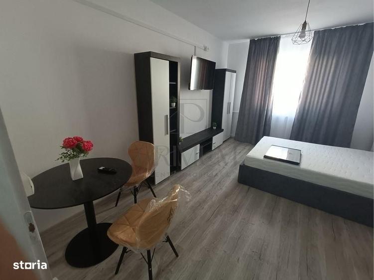 Garsonieră decomandată în Blașcovici
