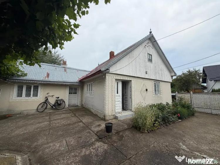 Casă cu 2 camere cu Teren 2100 Mp în Bălcăuți