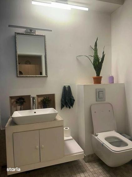 Apartament cu 3 camere decomandat în Titan