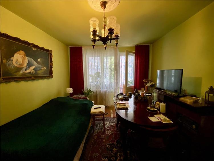 Apartament cu 2 camere semidecomandat în Medicină