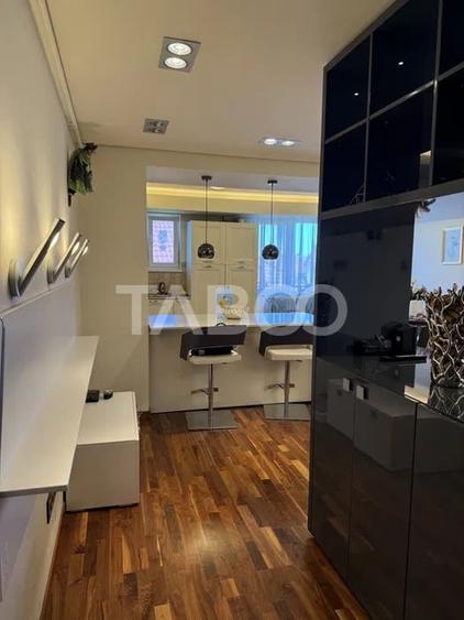 Apartament cu 3 camere decomandat, mobilat în Andrei Mureșanu