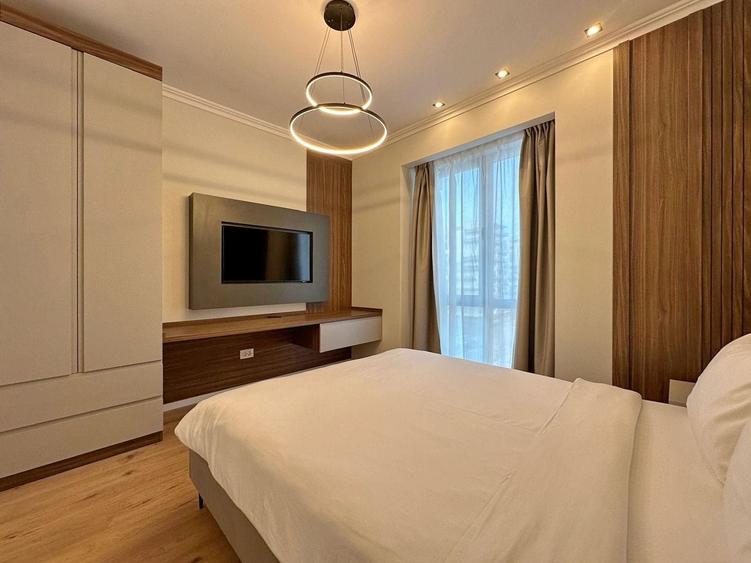 Apartament cu 3 camere decomandat, mobilat în Central