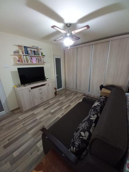 Apartament cu 2 camere decomandat în Bejan