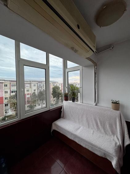 Apartament cu 2 camere decomandat, mobilat în Semicentral