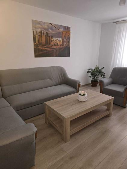 Casă cu 4 camere decomandat cu Teren 500 Mp în Lazaret