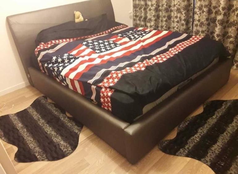 Apartament cu 3 camere nedecomandat, mobilat în Politehnica