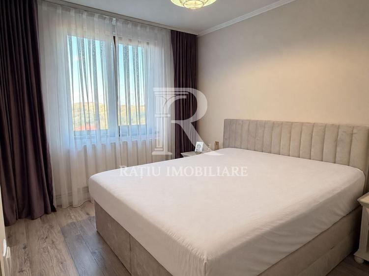 Casă individuală cu 9 camere cu Piscina în Cordău