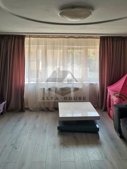 Apartament cu 3 camere decomandat, mobilat în Răcădău