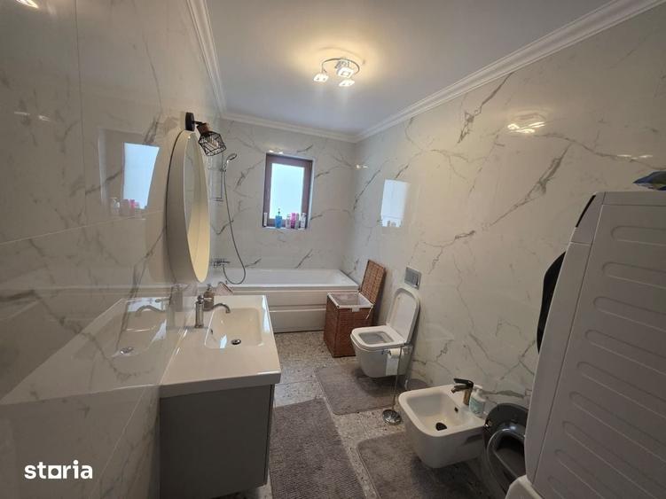 Casă cu 5 camere cu Teren 1800 Mp în Brusturi