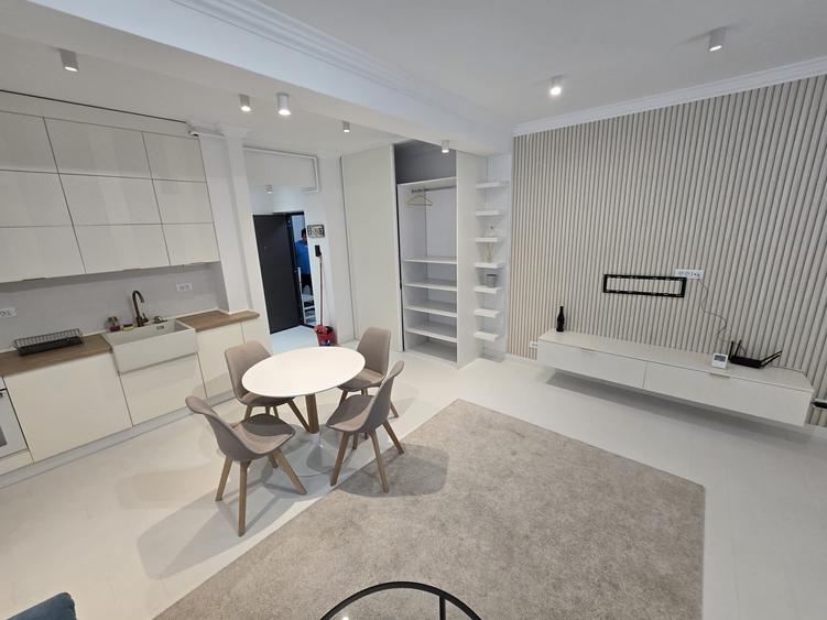 Apartament cu 2 camere decomandat în Grozăvești
