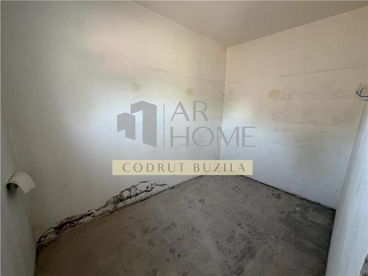 Casă cu 3 camere cu Teren 200 Mp în Central