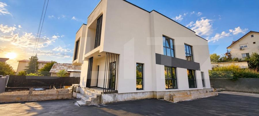 Casă individuală cu 4 camere cu Canalizare în Valea Lupului