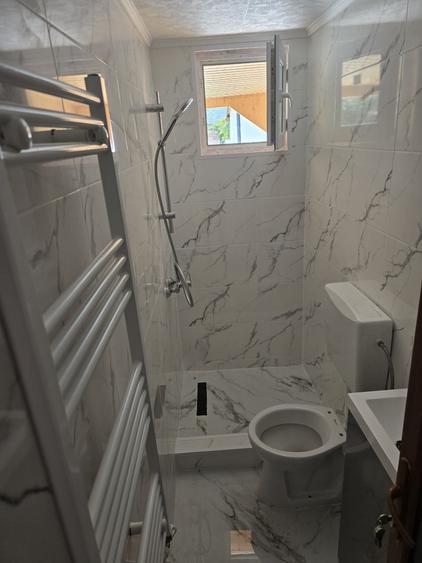 Casă cu 2 camere în Central