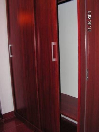 Apartament cu 2 camere semidecomandat, mobilat în Dâmbovița