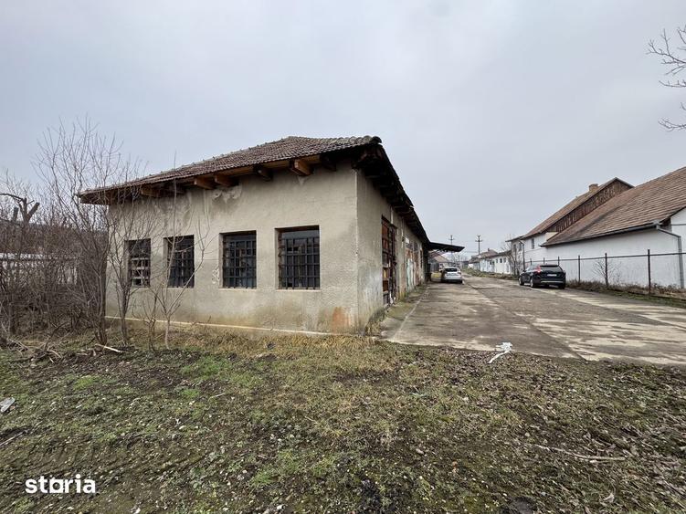Spațiu comercial, de 1,970 mp, în Central