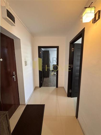 Apartament cu 2 camere decomandat, mobilat în Ultracentral
