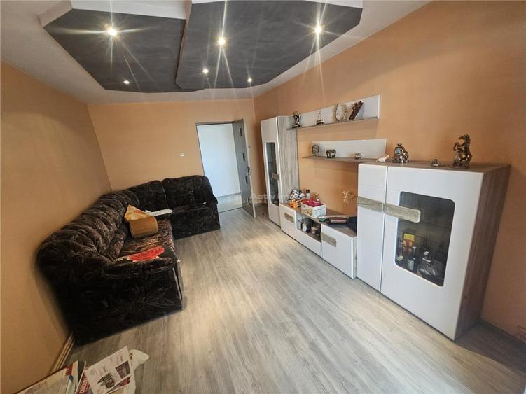 Resita, 3 Cam. Dec., Mobilat Utilat, Calea Timisoarei - 7