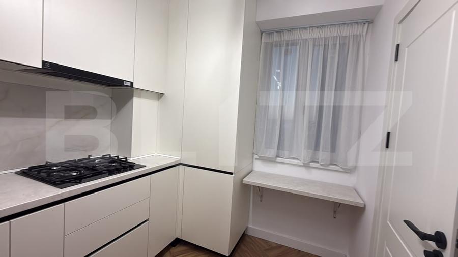 Apartament cu 2 camere semidecomandat, mobilat în Calea Severinului