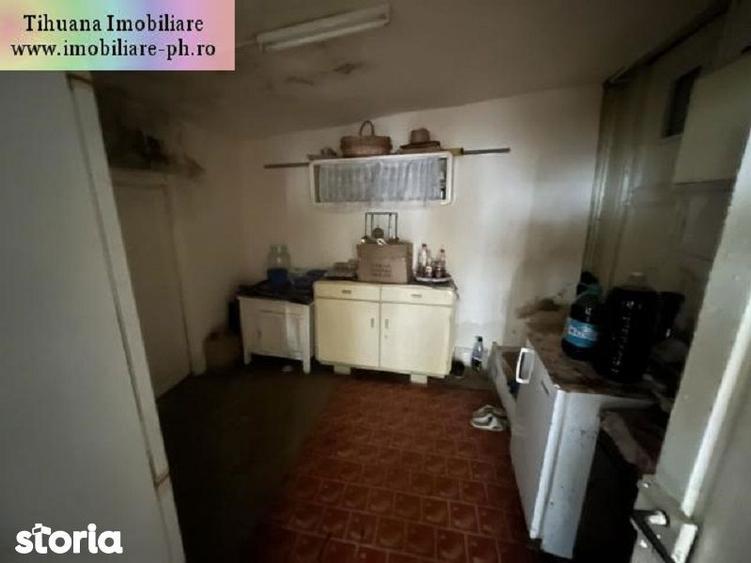 Casă cu 5 camere cu Teren 800 Mp în Păulești