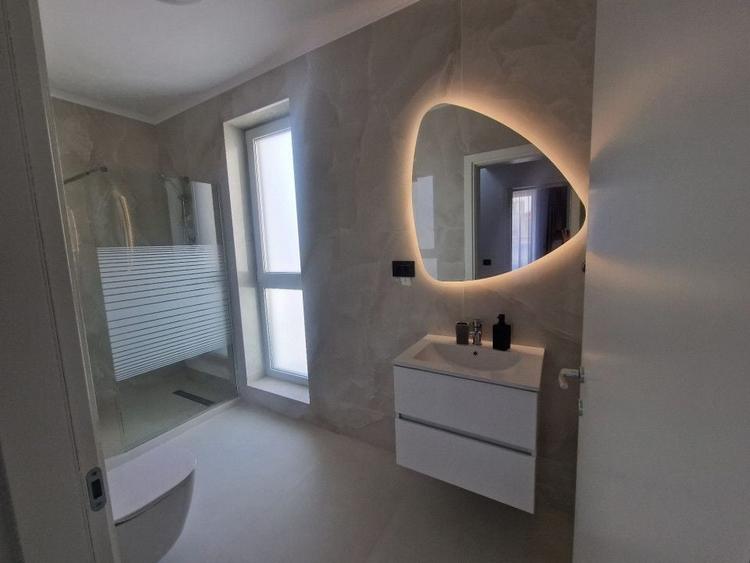 Duplex cu 5 camere cu Canalizare în Pipera