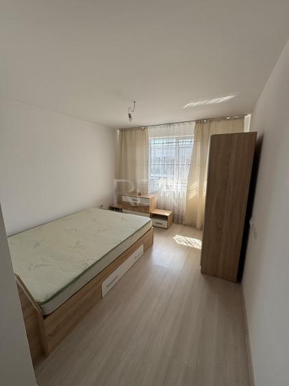 Apartament cu 3 camere decomandat, mobilat în Apărătorii Patriei