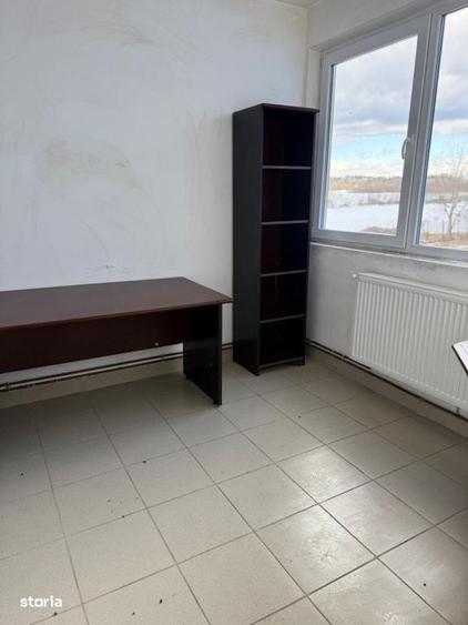Spațiu comercial, de 247 mp, în Central