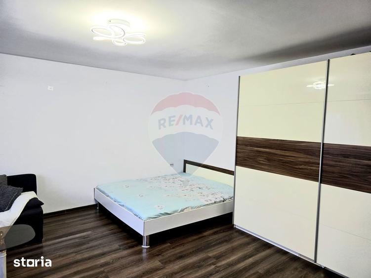 Apartament de inchiriat, centrala termica, loc de parcare in curte - 1