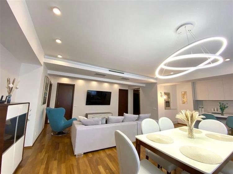Apartament cu 3 camere decomandat, mobilat în Șoseaua Nordului
