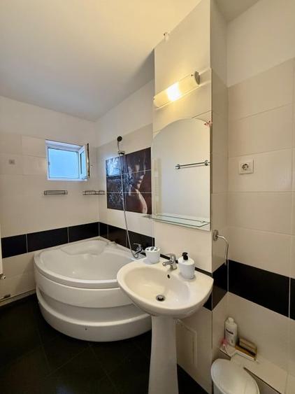 Apartament cu 2 camere decomandat, mobilat în Mihai Viteazul