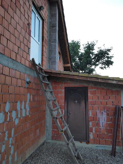 Casă individuală cu 3 camere cu Teren 2880 Mp în Crai Nou