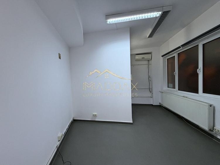 Casă individuală cu 10 camere cu Canalizare în Cotroceni