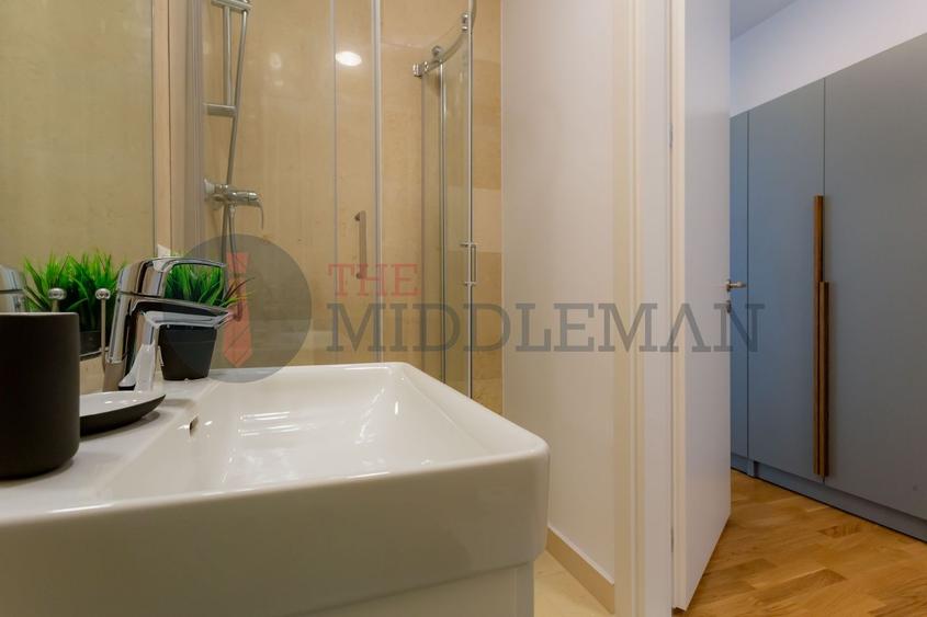 Apartament cu 3 camere decomandat, mobilat în P-ta Presei Libere