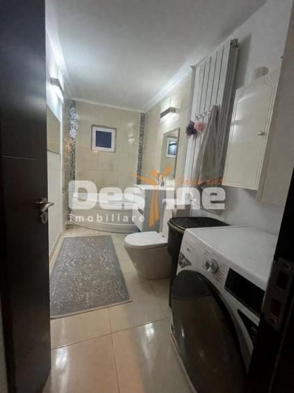 Apartament cu 3 camere decomandat în Inel I