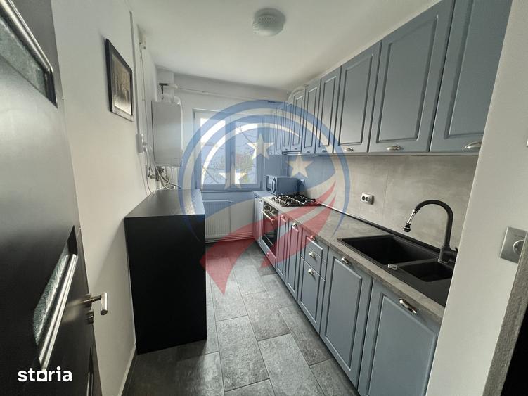 Apartament cu 3 camere în 1 Mai
