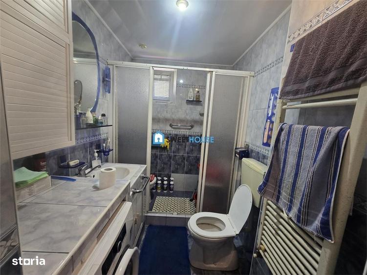 Casă cu 4 camere în Central