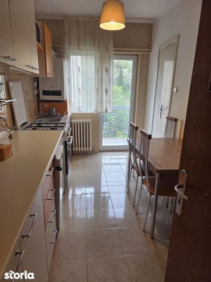 Apartament cu 3 camere în Mărăști