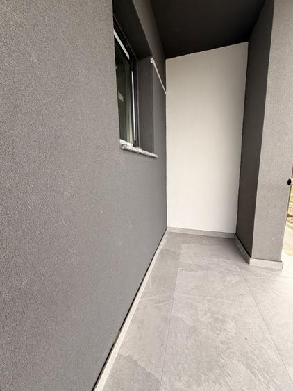 Apartament cu 3 camere decomandat în Giroc