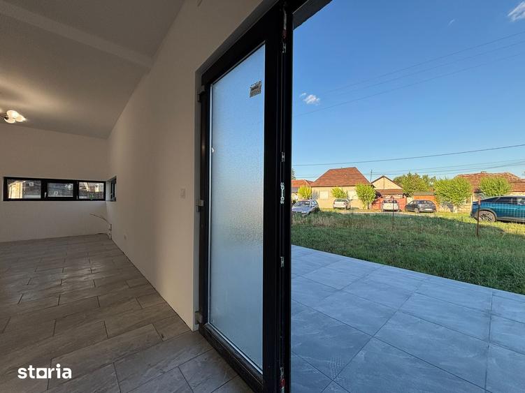 Casă cu 3 camere cu Teren 500 Mp în Zimandu Nou