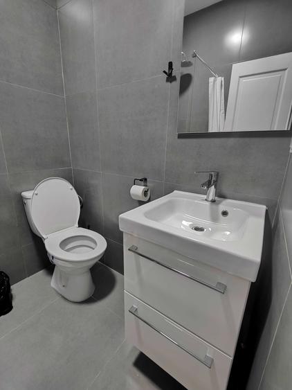 Apartament cu 3 camere decomandat în Tătărași