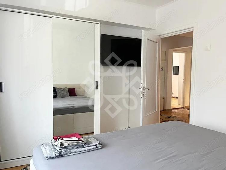 Apartament cu 3 camere decomandat, mobilat în Rogerius