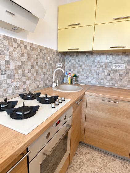 Apartament cu 2 camere decomandat în Tomis Plus