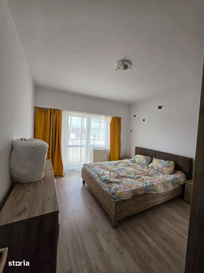 Apartament cu 3 camere decomandat în Orizont