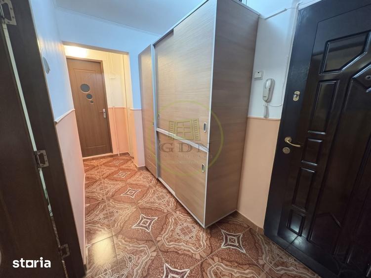 Apartament cu 2 camere decomandat în Crângași